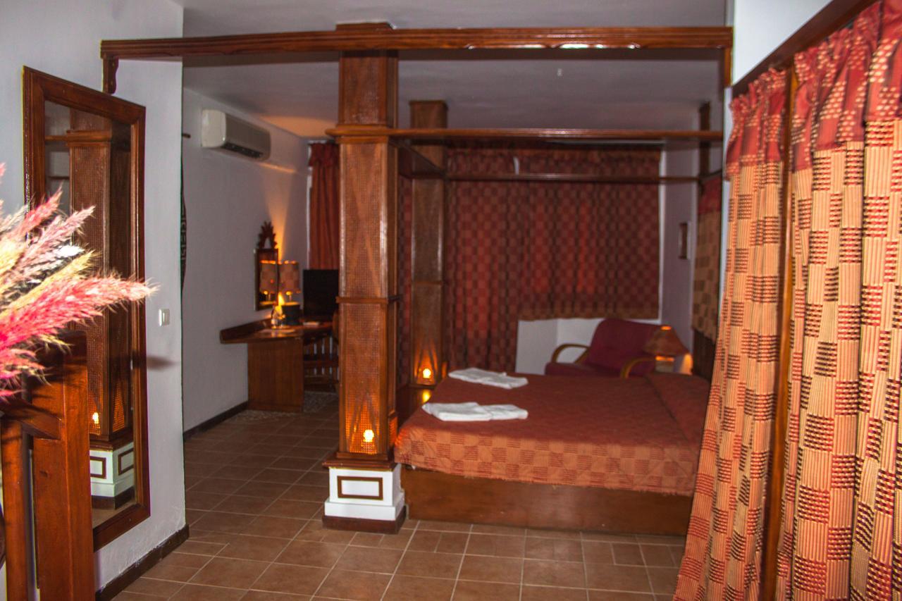 Hotel Etoile Du Sud Grand Bassam Exterior photo